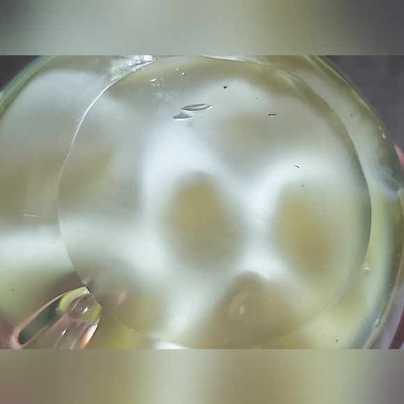 Art glass yellow paperweight with teardrop bubbles - Picture 9 of 9